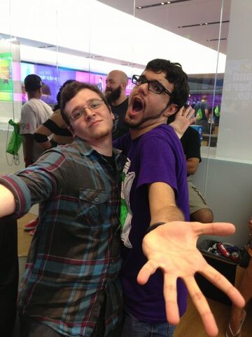 File:Kdin and Ray.jpg