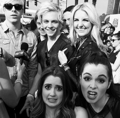 File:2014KidsChoiceAwards1.jpg