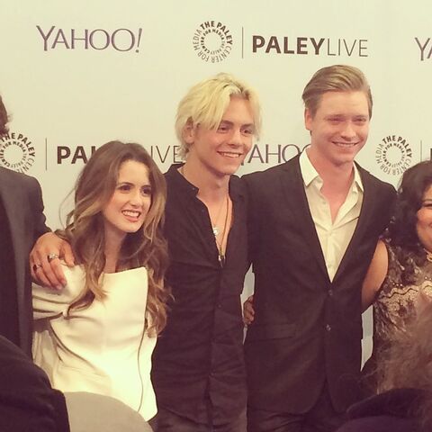 File:PaleyLive5.jpg