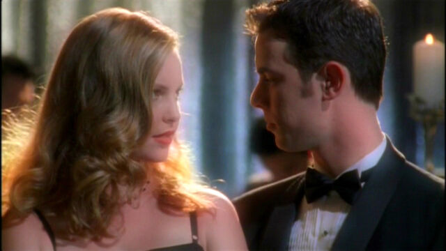 File:Roswell1x09 224.jpg
