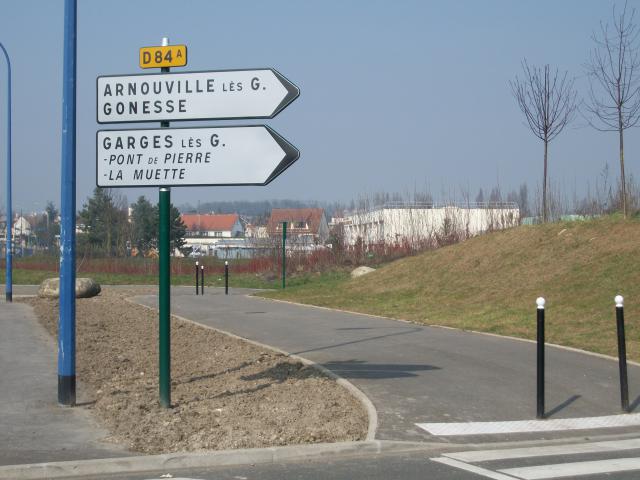 Fichier:D84a 95 Garges-lès-Gonesse 3.JPG - WikiSara - Wikia
