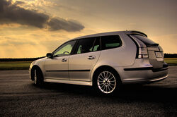 Saab 9-3 HDR -1.jpg