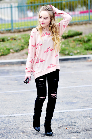 File:Sabrina Carpenter 2015 (1).png