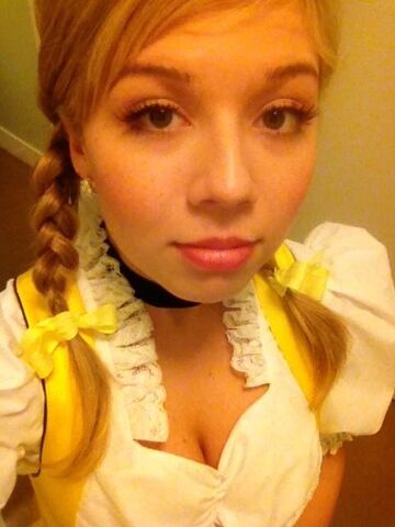 File:Jennette with pigtails.jpg