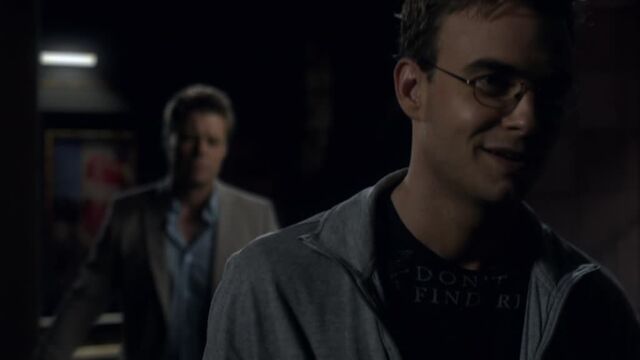 Datei:Wills Laecheln 1x04.jpg