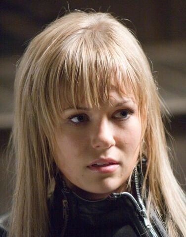 File:Ashley Magnus.jpg