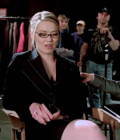 File:Saw 3d nina (2).png