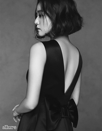 Korean-actress-moon-geun-young-allure-magazine-october-2015-photoshoot-fashion.png