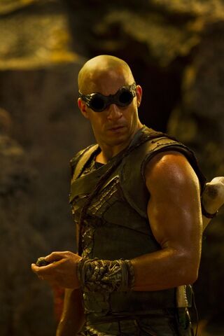 File:Riddick-1-570x855.jpg