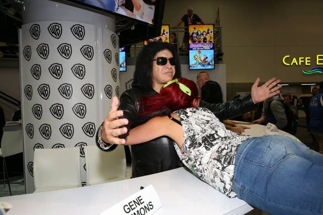 File:Scooby-Doo-Rock-And-Roll-SDCC-2015-9.jpg