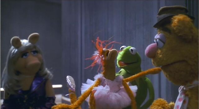 File:Muppets-from-space-7.jpg