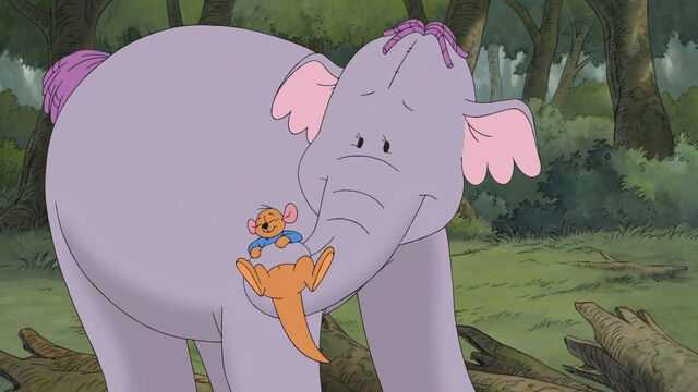File:Winnie-the-pooh-e-gli-efelanti-31.jpg