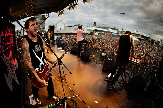 File:42 the amity affliction brisbane1.jpg