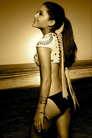 File:W ariana 18.jpg