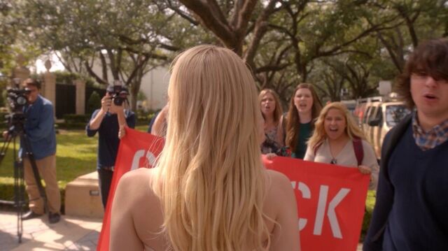 File:Normal ScreamQueens112 1340.jpg