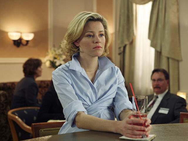 File:6x20 Kim waiting.jpg