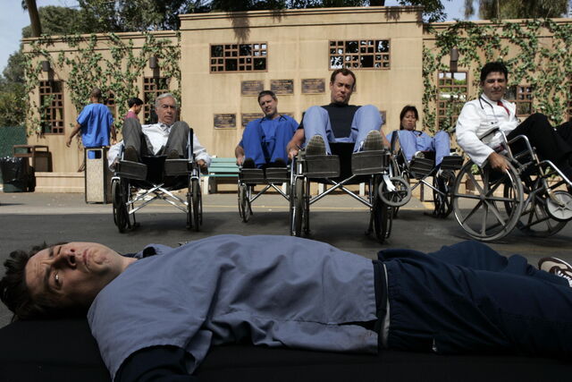 File:5x4 Wheelchair Balancing.jpg