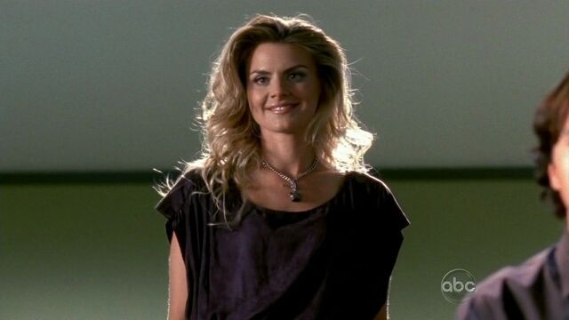 File:9x7 Denise sexy outfit.jpg