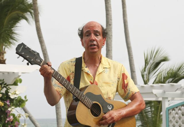 File:8x15 Ted sings.jpg
