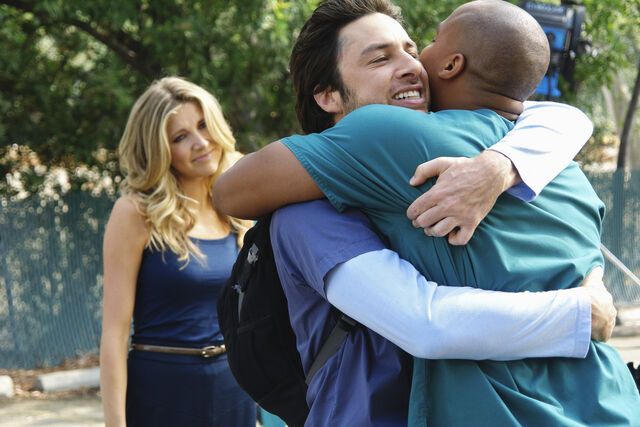 File:8x18 Turk and JD hug.jpg