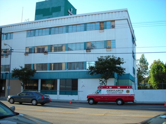 Datei:NHMCEingang.jpg
