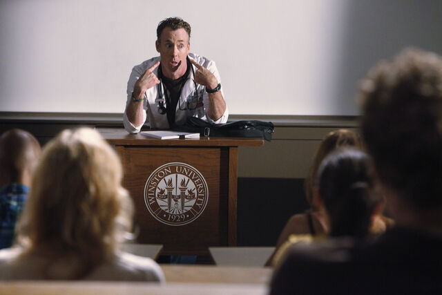 File:9x3 Dr. Cox lecture.jpg