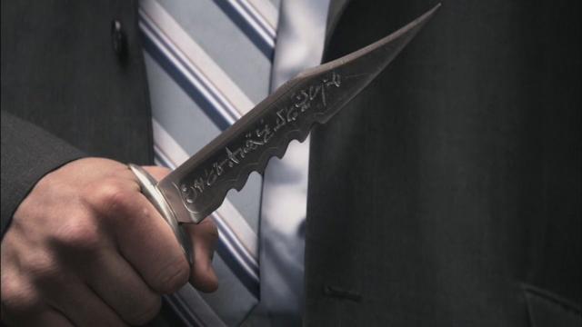File:640px-KnifeSymbols.jpg