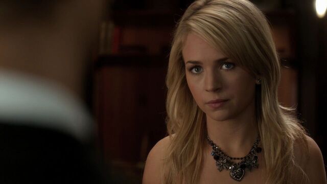File:Cassie balcoin5.jpg