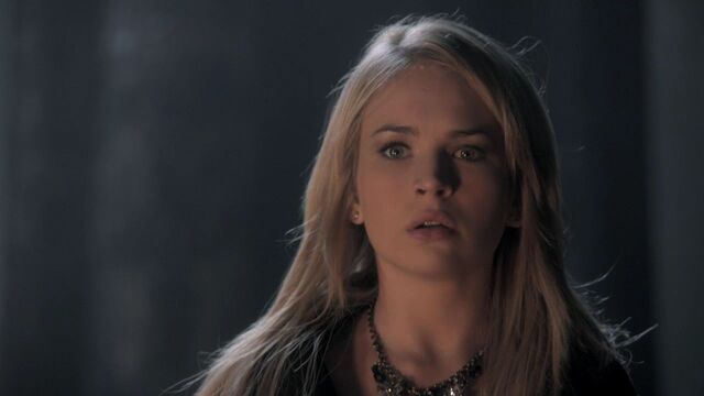 File:Cassie balcoin7.jpg