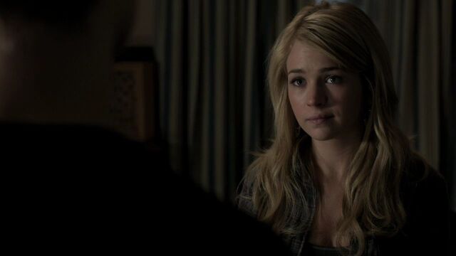 File:Cassie beneath3.jpg