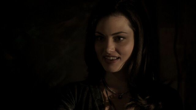 File:Faye-slither2.jpg