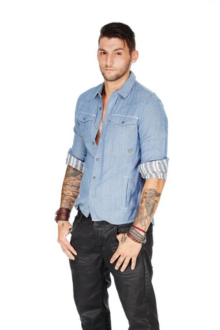 Fichier:Tony SS9 Photoshoot.png