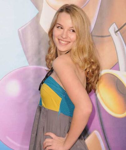 File:Bridgit-mendler-8.jpg