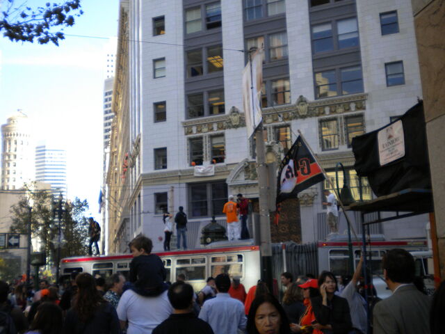 File:GiantsParade45.jpg