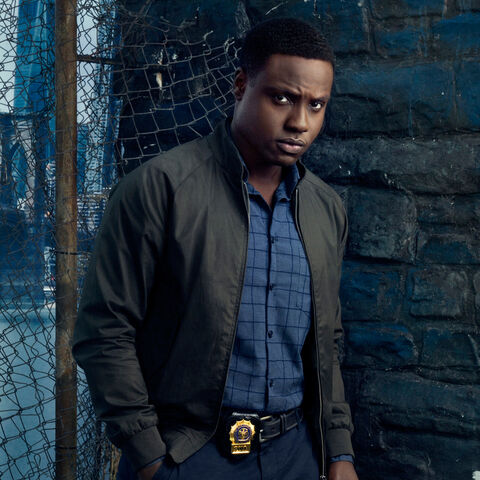File:Michael-Loman-Season-2.jpg