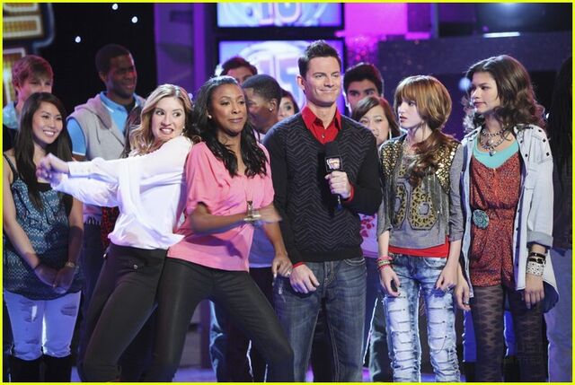File:Reunion It Up 49.jpg