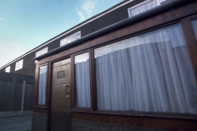 File:4WindsorGardens.jpg