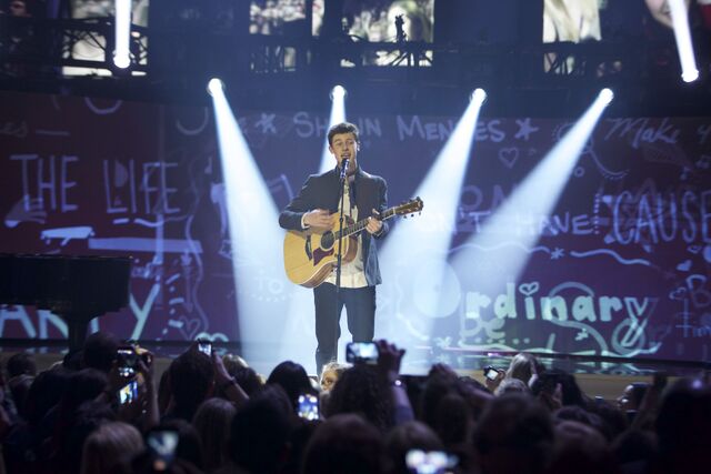 File:2015-Juno-Awards-Show5.jpg