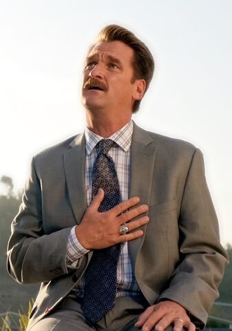 File:Darryl Whitefeather Season One.jpeg