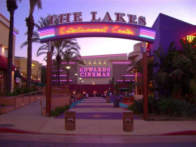 File:The Lakes Mall.jpeg