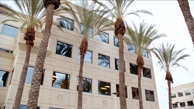 File:Whitefeather & Associates.jpg