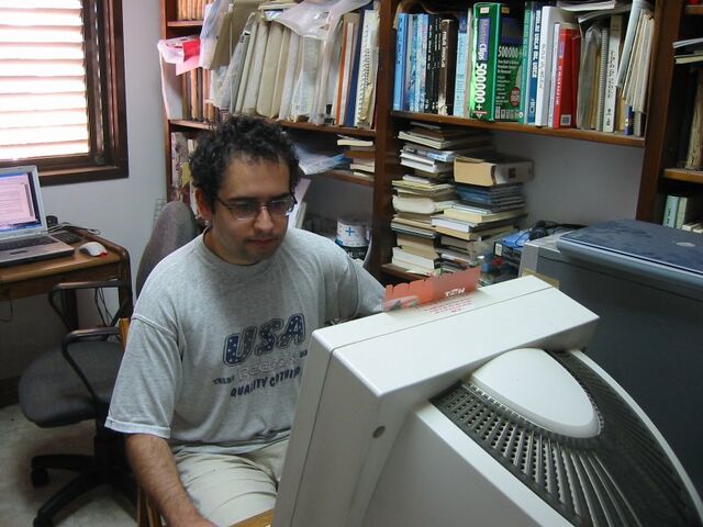 File:Digital-002-800x600.jpg