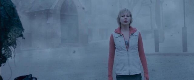 File:Heather talks to Dahlia.jpg