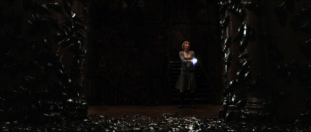 File:Rose sees the Creepers.jpg