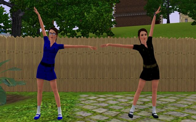 File:Redfield twin pose.jpg