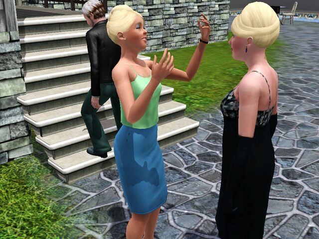 File:Nancy, Queenie and Chester.jpg
