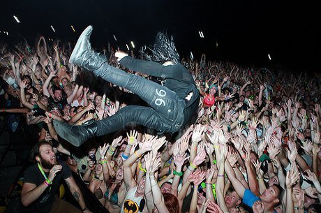 File:Skrillexgig.jpg