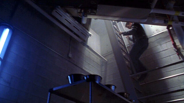 File:Kevin-Grady-4x19-27.jpg