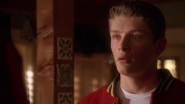 File:718Smallville0136.jpg