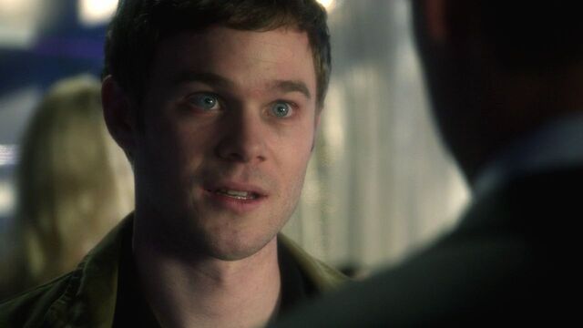 File:820Smallville0279.jpg